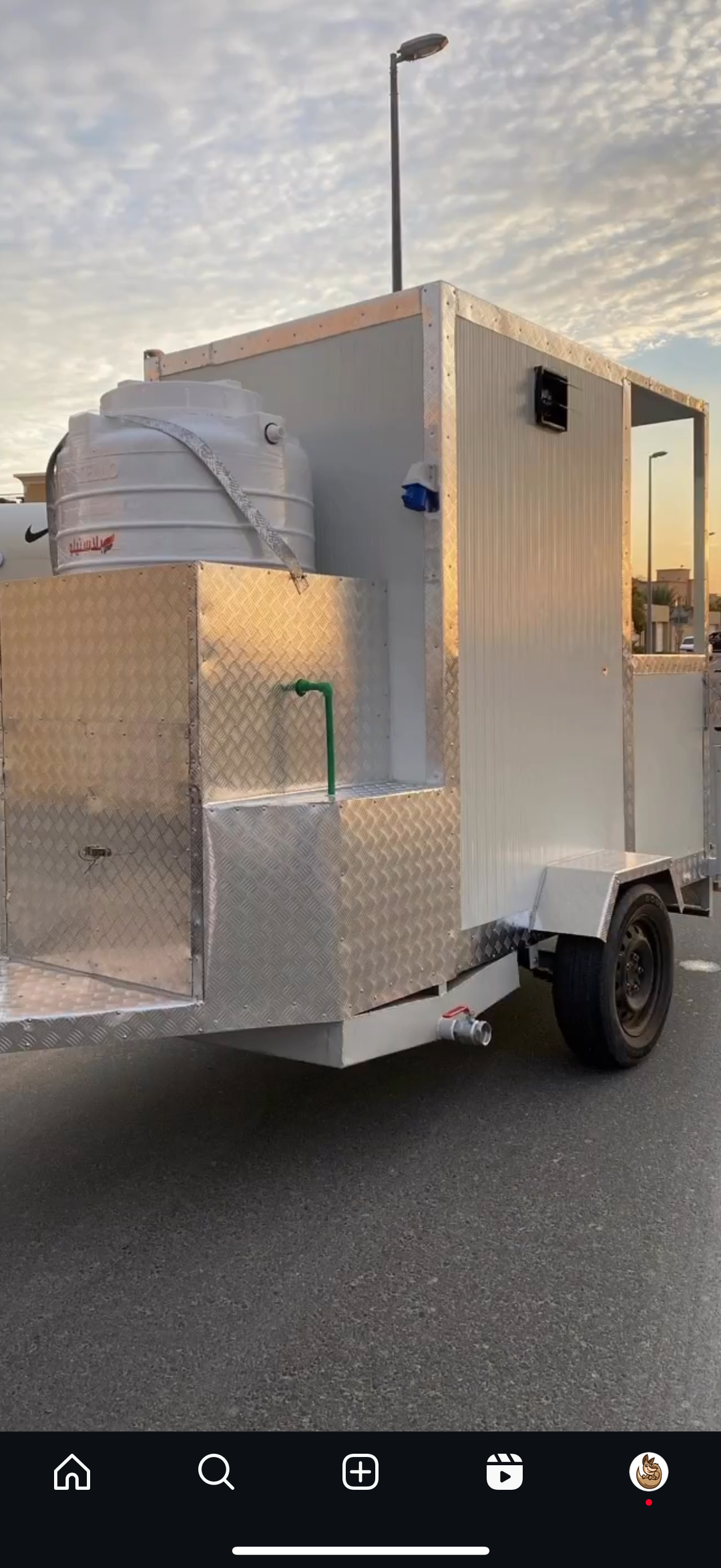 PORTABLE TOILET TRAILER (RENT)
