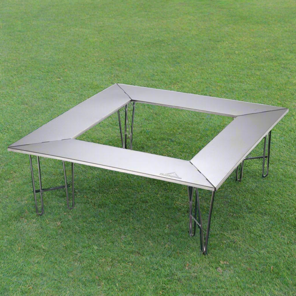 Table – Camping Moon Fire‑Pit – RENT