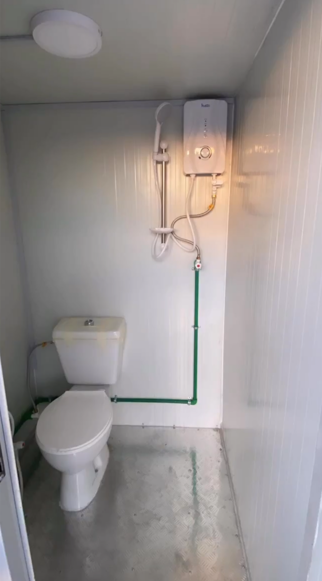 Portable Toilet Trailer – RENT